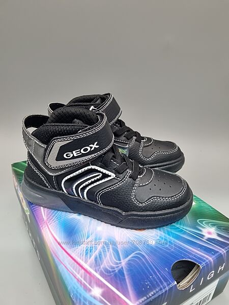 Демісезонні черевики кросівки Geox Grayjay 28 р кроссовки мигалки хайтопи