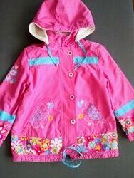 Демісезонна куртка  на дівчинку р.110