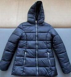 Укорочена зимова куртка на дівчинку на 13-15 років.