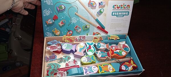 Дерев&acuteяна рибалка на дві вудочки і паралонова рибалка в подарунок.