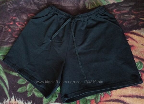 Шорты женские черные б у. размер 50