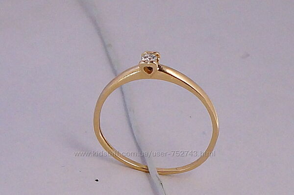 Золотое кольцо 585 с бриллиантом 0, 06карат