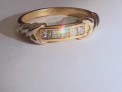 Золотое кольцо 750 пробы с бриллиантами 0.45ct.