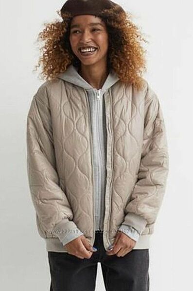 Стильна стьобана куртка/бомбер від H&M Divided розмір XS/S/M