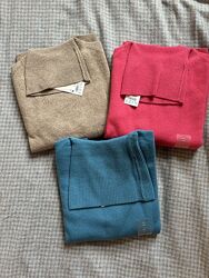 Гольф з преміум вовни uniqlo 
