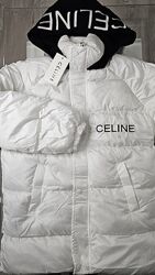 Біла куртка з капюшоном