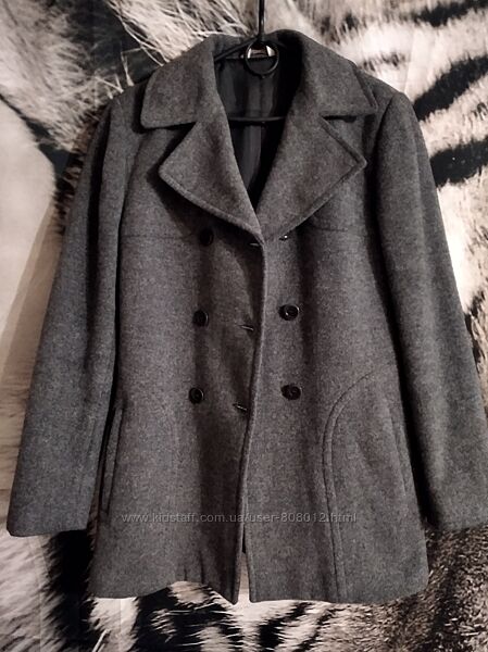 Шерстяне пальто від італійського бренду Stefane