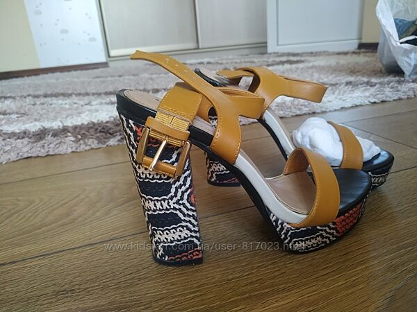 Босоніжки Aldo