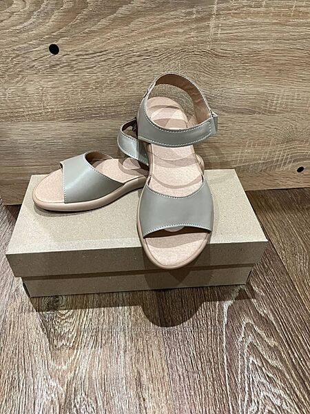 Натуральна шкіра розпродаж на складі 