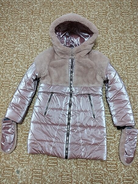Куртка зимова для дічинки 8-9років в ідеальному стані