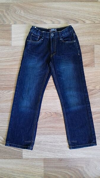 Качественный джинсы р. 128
