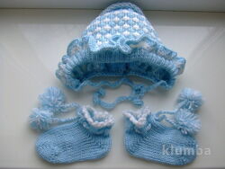 Подарок новорожденному шапочка и носочки ручной работы
