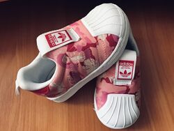 Кросівки Adidas 22 розмір