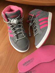 Кросівки Adidas neo 31 р. Устілка 19,5 см. 