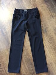 Чорні штани