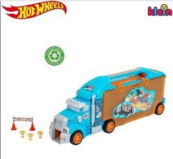 Hot Wheels Автоперевозчик грузовик-чемодан. В наличии