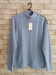 Жіночий светр White Staff.