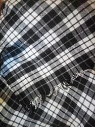 Плед. классический, полушерстяной, 180х170см, отличный подарок, есть 4 шт,