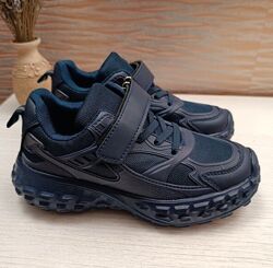 Темно - синие качественные кроссовки дышащие Том 33, 34 р