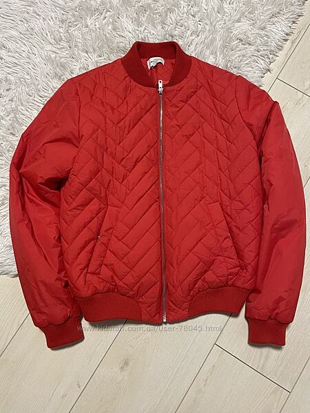 Яскравий бомбер