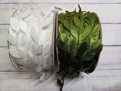 Лента с листочками