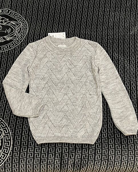 Новий вязаний светр дівчинці р134-140р