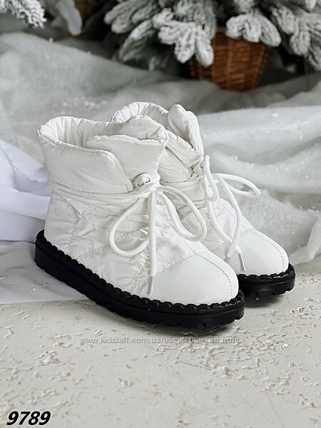Жіночі зимові черевики - дутики
