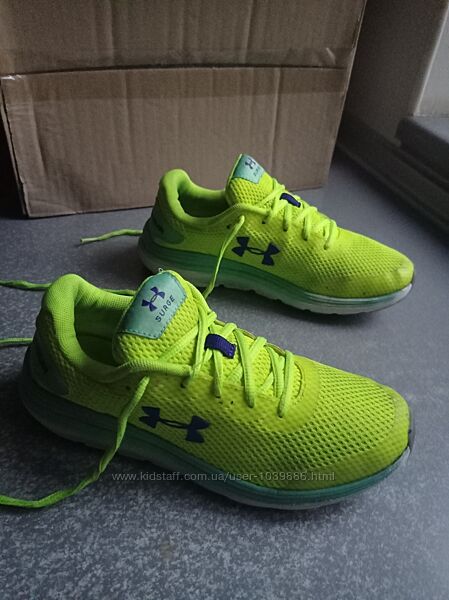 Кросівки Under Armour Surge 