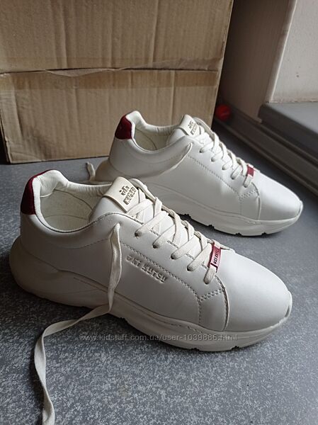 Кросівки Oki Kutsu