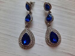 Сережки с синими стразами камнями бижутерия висюльки гвоздики вечерние