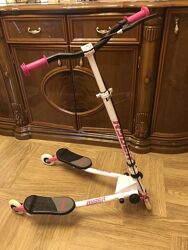 Самокат триколісний інерційний RYDER