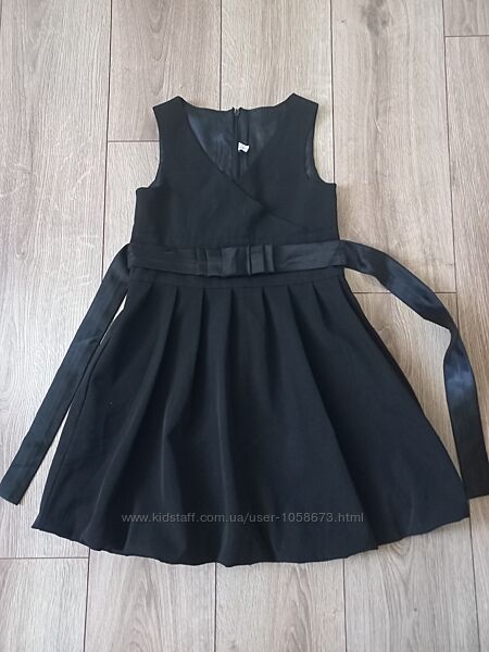 Шкільний сарафан на 8-10 років