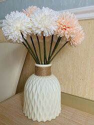 Декоративна ваза для квітів