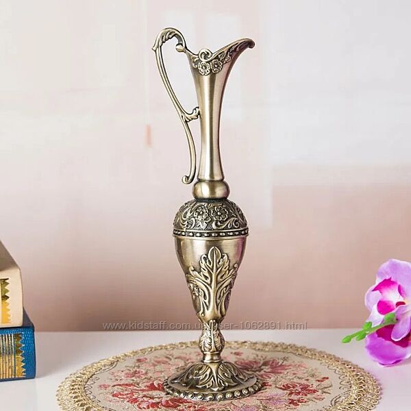 Вінтажна металічна ваза для домашнього декору