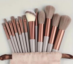 Кисті для макіяжа, пензлі для макіяжа 