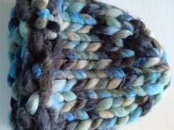 Шапка женская на зиму