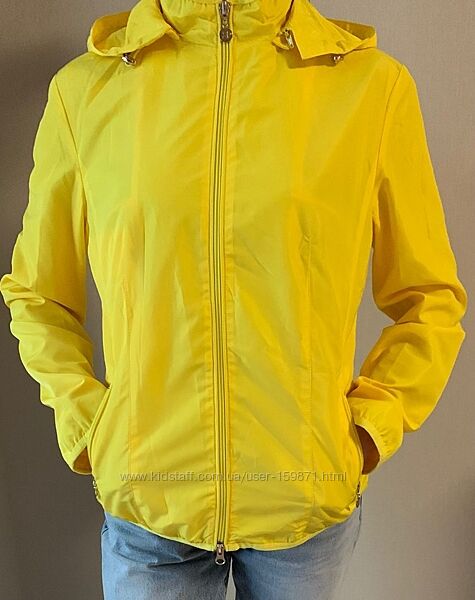 Курточка жен. с капюшоном