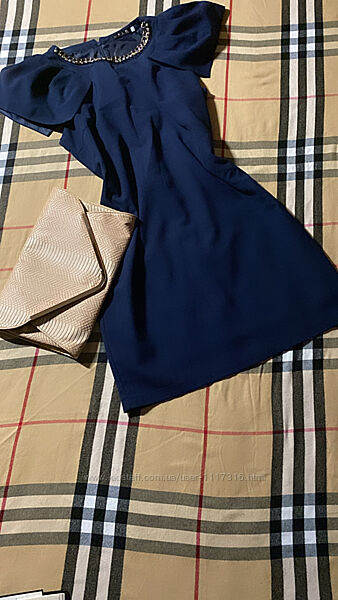 Розпродаж гарна сукня жіноча