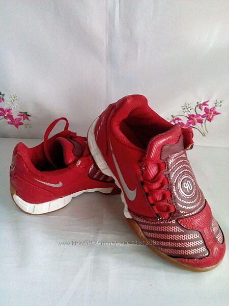 Фірмен. Nike- огигінал Індонезія кросівки , футзалки, бутси, роз.29 ,5