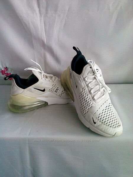 Фірмен. Nike - ориг. Індонезія білі сіточні дихаючі кросівки роз.40