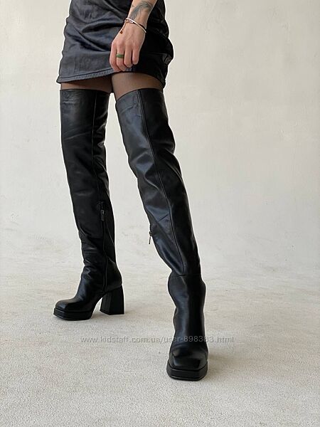 Ботфорти для самих модних