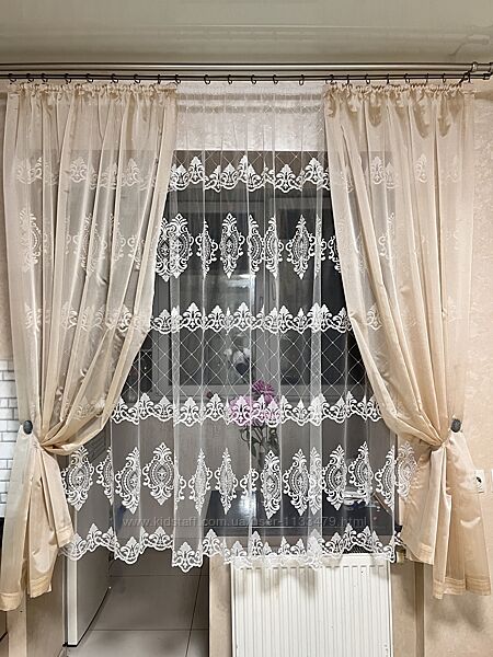 Комплект шторы и тюль. Короткие шторы. Короткая тюль