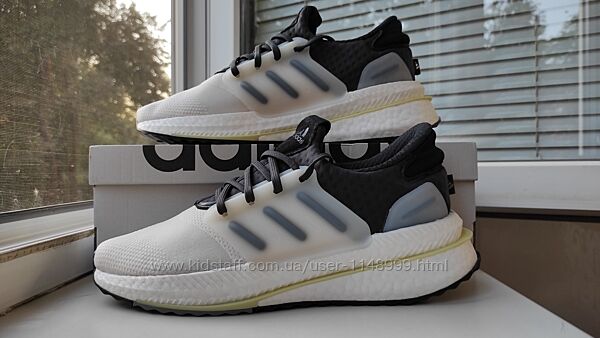 Кроссовки Adidas Xplrboost