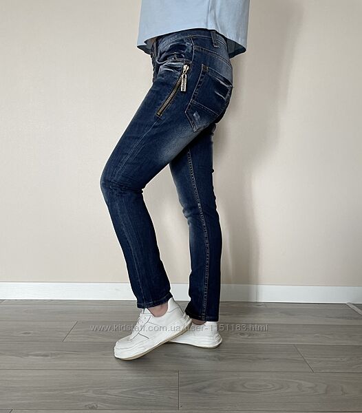 Стильні класні джинси