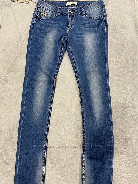 Жіночі джинси