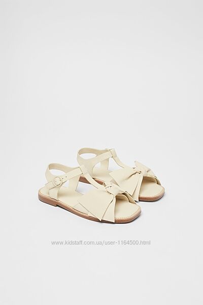Шкіряні сандалі для дівчинки Zara Іспанія Розмір 32 20см бежевые
