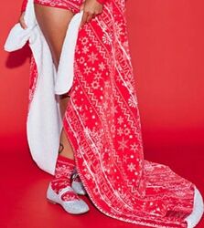 Victoria&acutes Secret плед, покрывало Cozy Plush Fleece Heart Blanket
