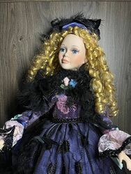 Лялька велика декоративна Porcelain Doll