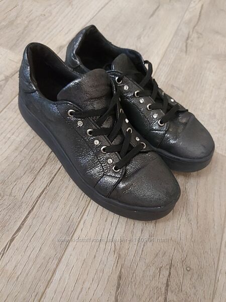 Дитячі/підліткові чорні кросівки кеди туфлі на шнурках для дівчинки 