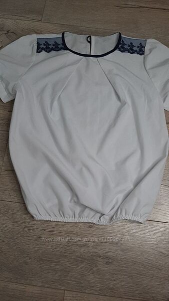 Шкільна біла блуза з коротким рукавом для дівчинки 9 - 11 років